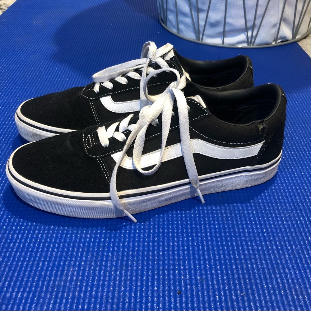 Women’s Vans!